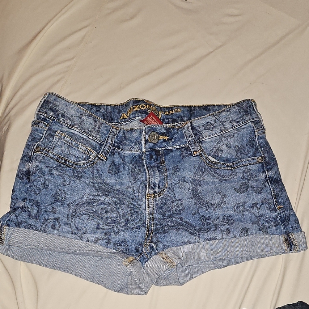 Arizona Jean Company Blue Jean Shorts Classic Distressed